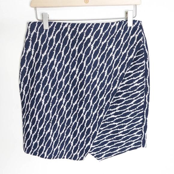 Ann Taylor NWT LOFT Faux Asymmetrical Wrap Skirt Navy Ikat Print Medium Petite - Picture 1 of 7